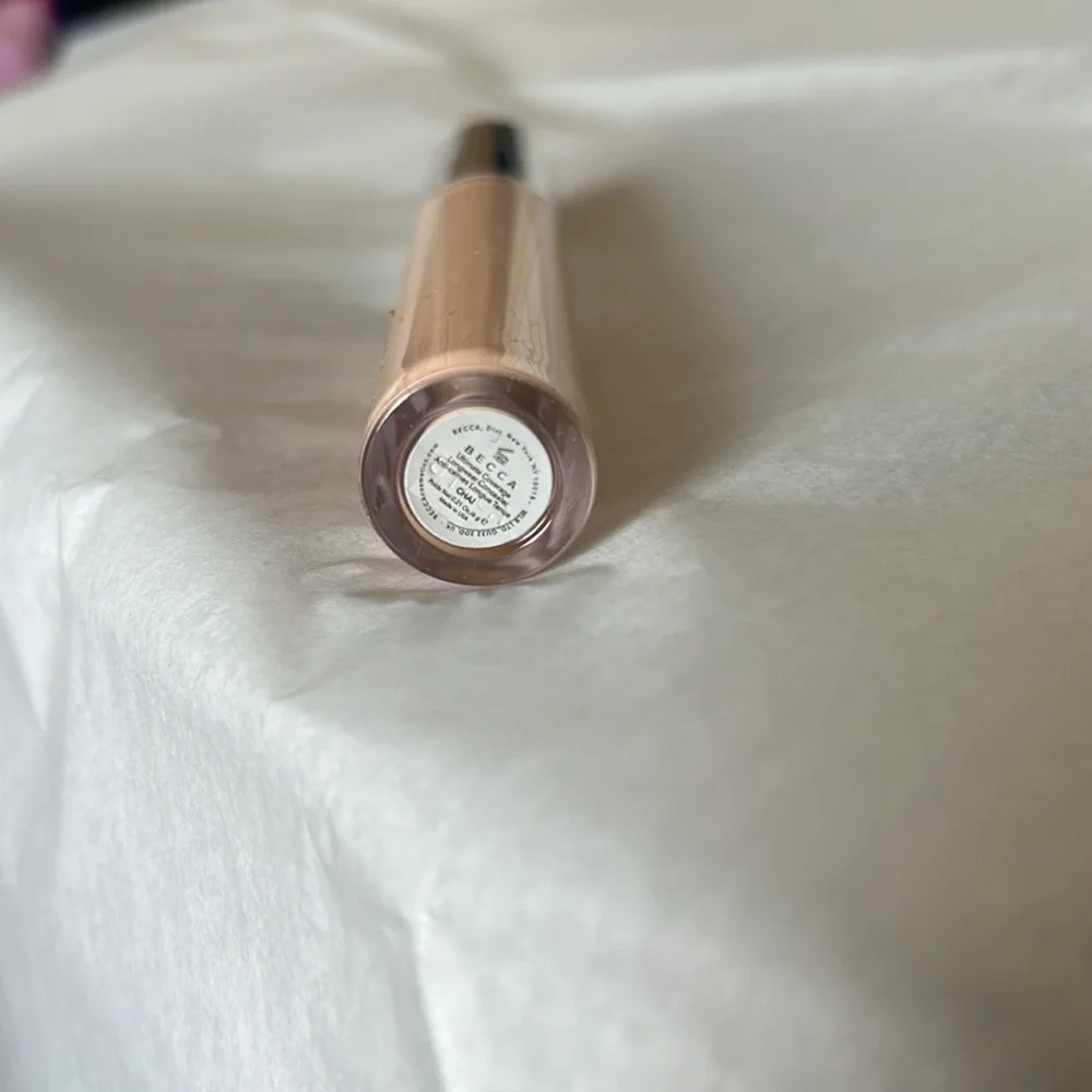 Becca Ultimate Coverage Concealer Chai